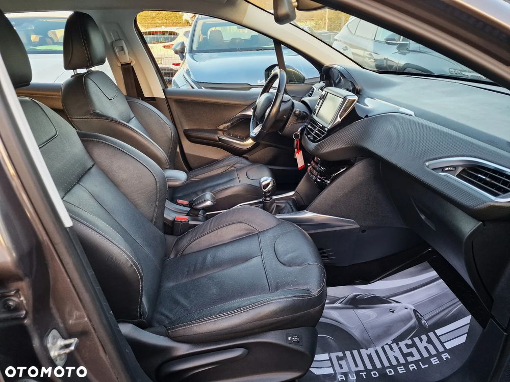 Peugeot 2008 BlueHDi FAP 120 STOP & START Allure - 22