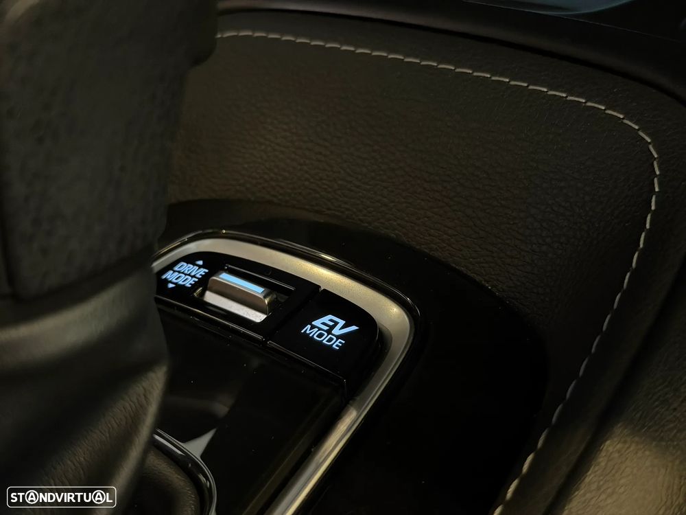 Toyota Corolla SD 1.8 Hybrid Luxury - 36