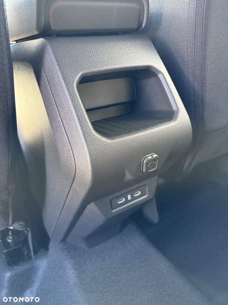 Dacia Duster 1.8 Full Hybrid 155 Journey MMT - 24
