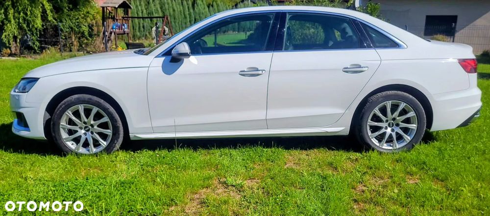 Audi A4 Limousine - 4