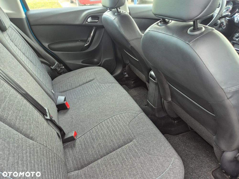 Citroën C3 1.2 PureTech Selection - 18