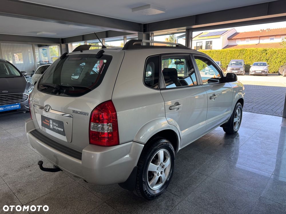Hyundai Tucson 2.0 Comfort 2WD - 14