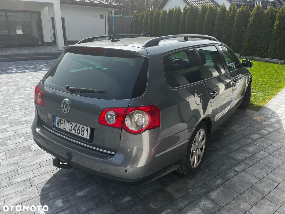 Volkswagen Passat 2.0 TDI DPF Highline - 4