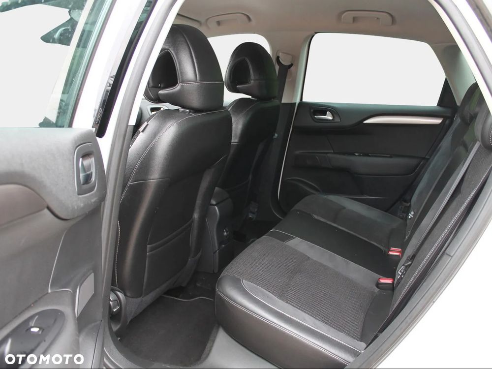 Citroën C4 VTi 120 Exclusive - 7