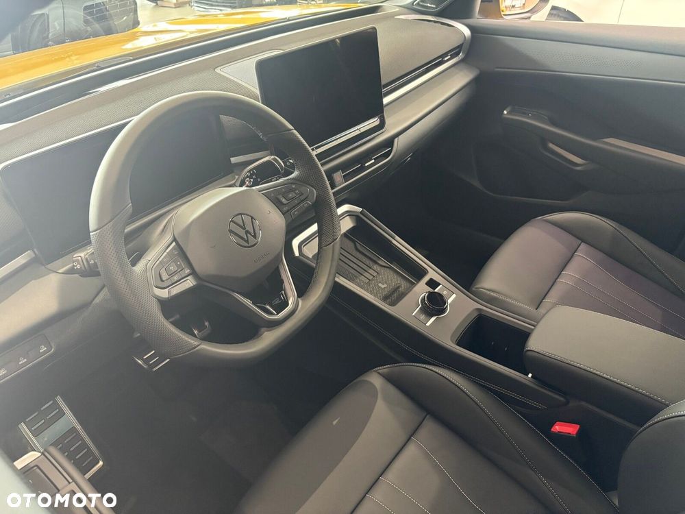 Volkswagen T-Roc - 12