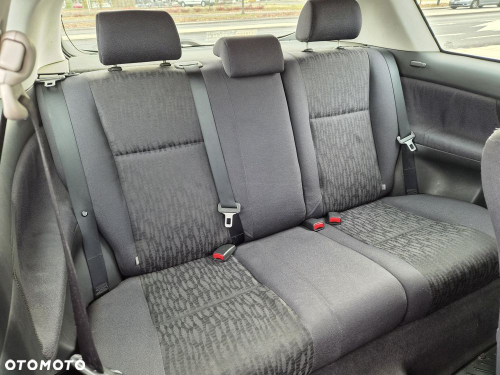Toyota Corolla - 6