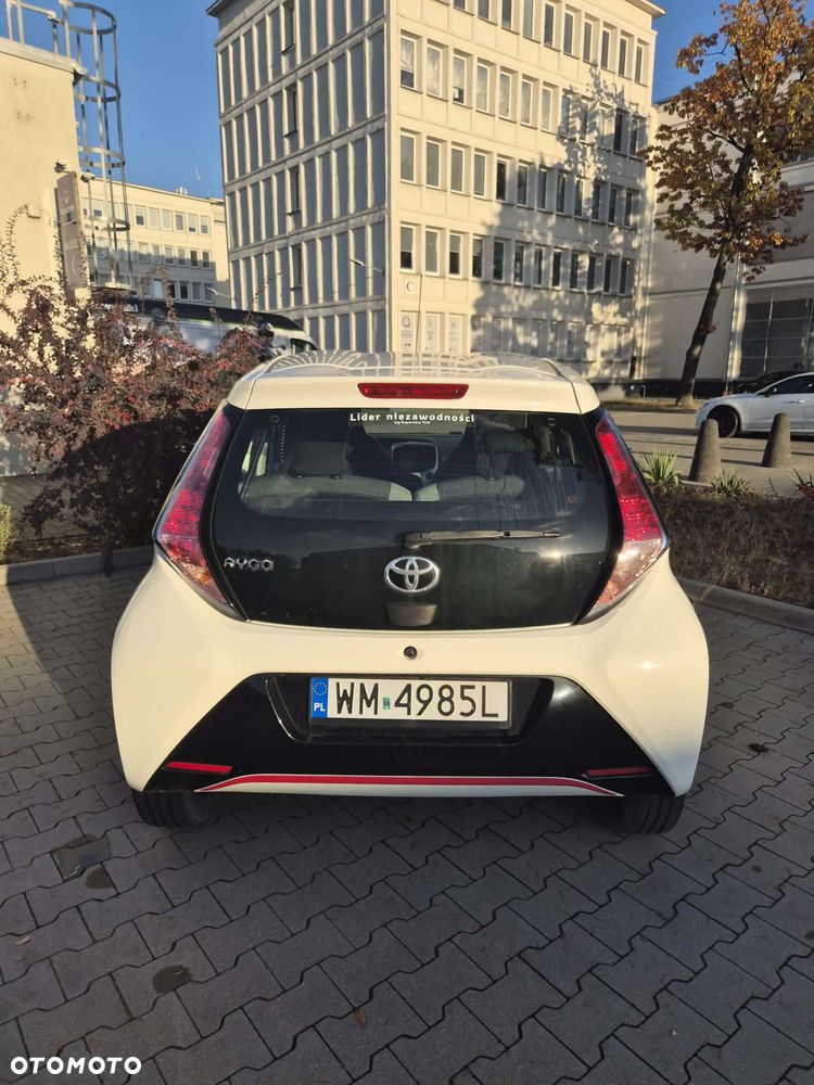 Toyota Aygo x-play - 7