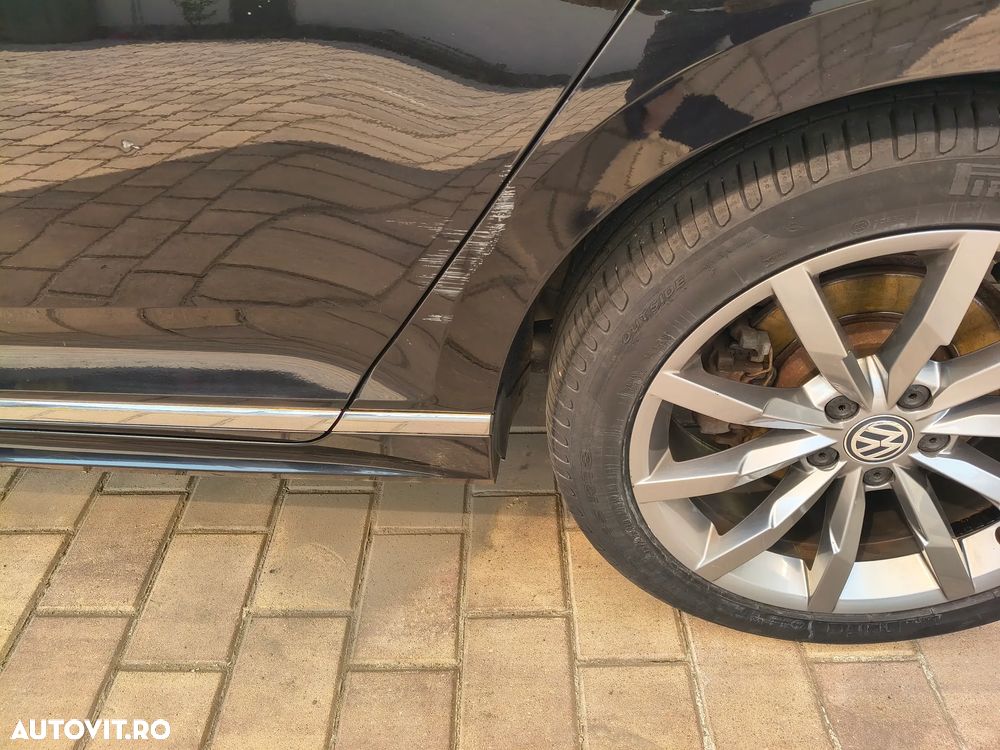 Volkswagen Passat 2.0 TDI DSG 4Motion R Executive - 9
