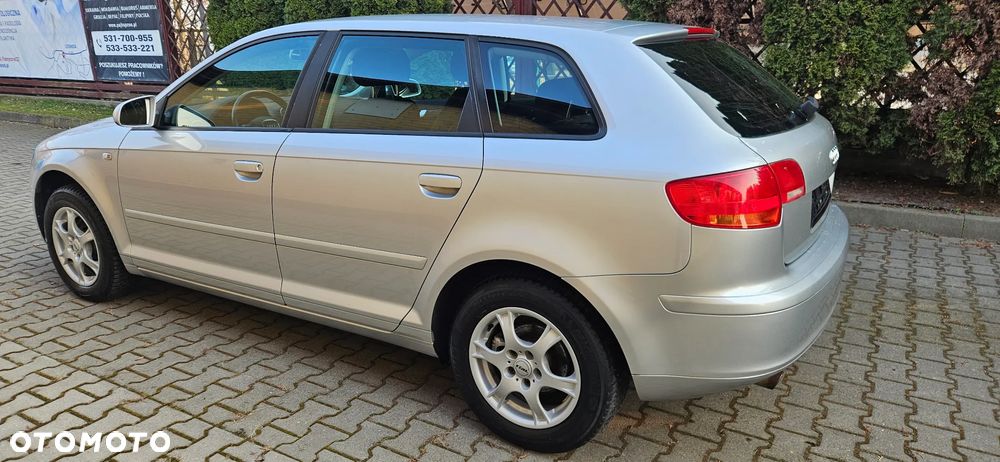 Audi A3 Sportback 1.6 Attraction - 5