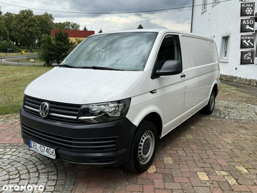 Volkswagen Transporter - 1