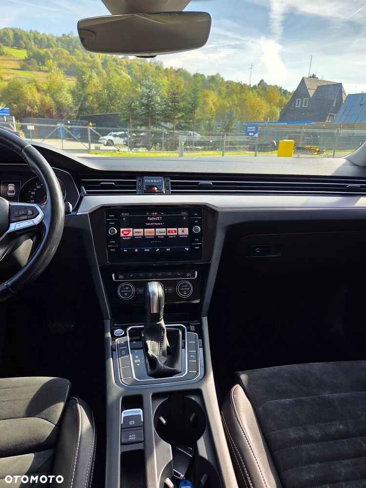 Volkswagen Passat - 10