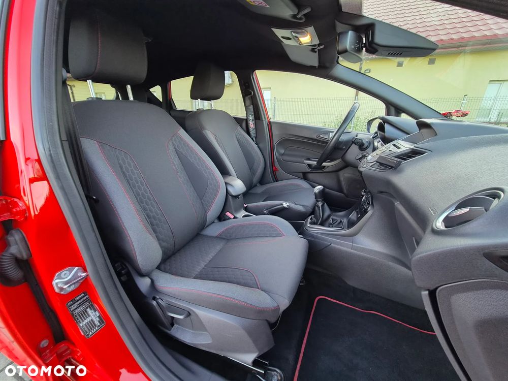 Ford Fiesta 1.0 EcoBoost ST-Line - 33
