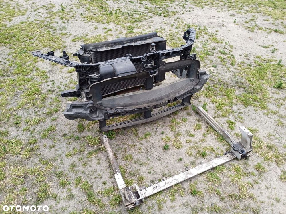 MERCEDES 247 177 kompletny pas przedni - 1