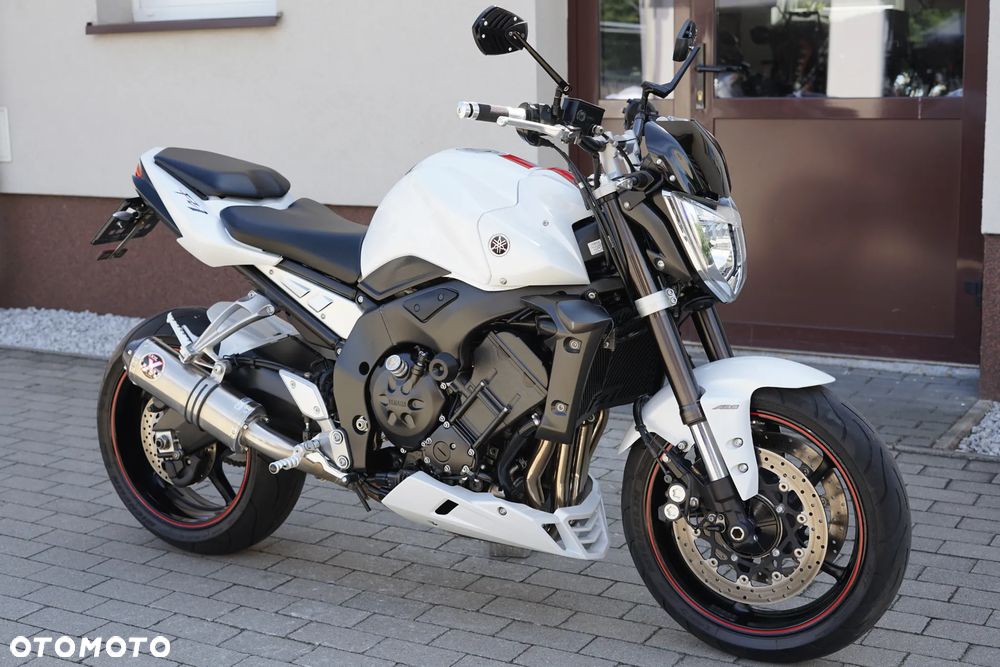 Yamaha FZ - 2