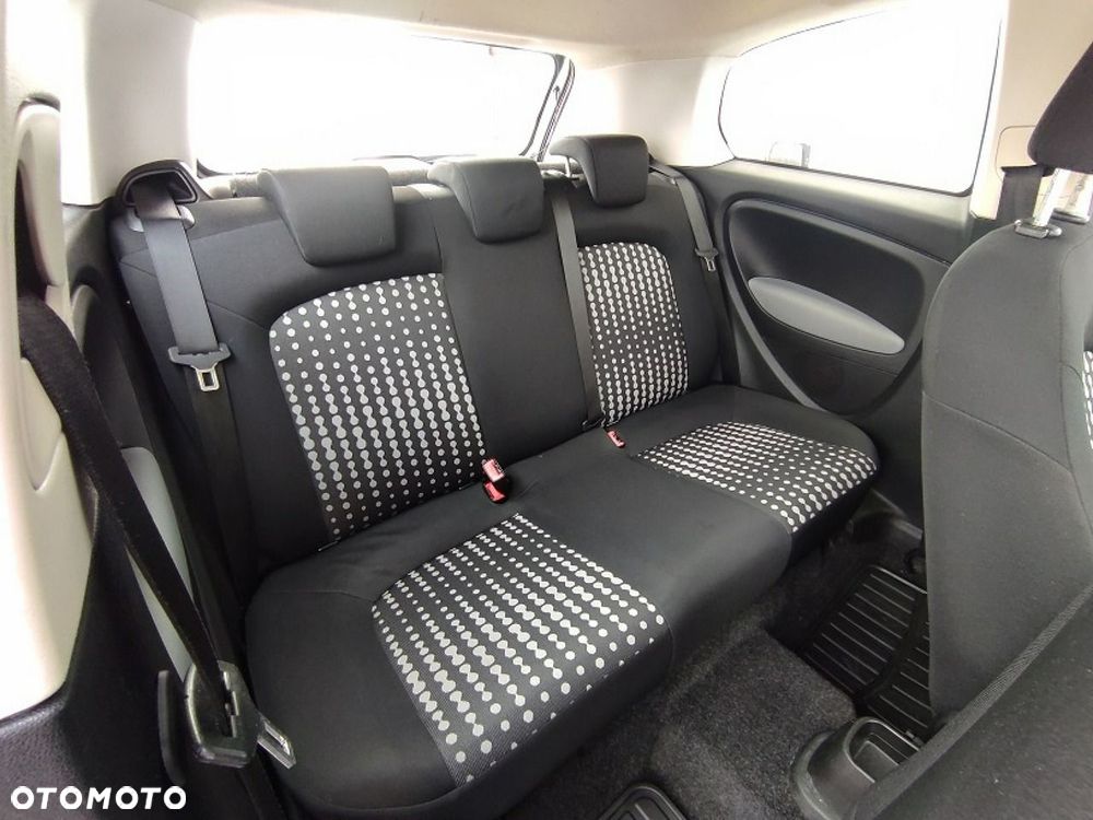 Fiat Grande Punto - 15