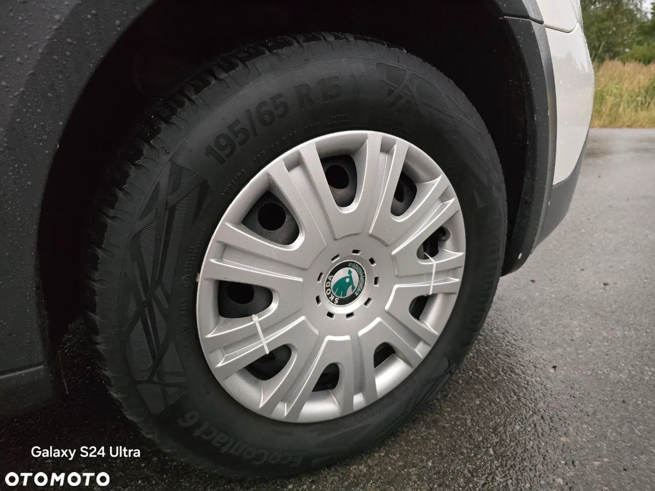 Skoda Octavia Combi 2.0 TDI DPF 4x4 Scout - 30