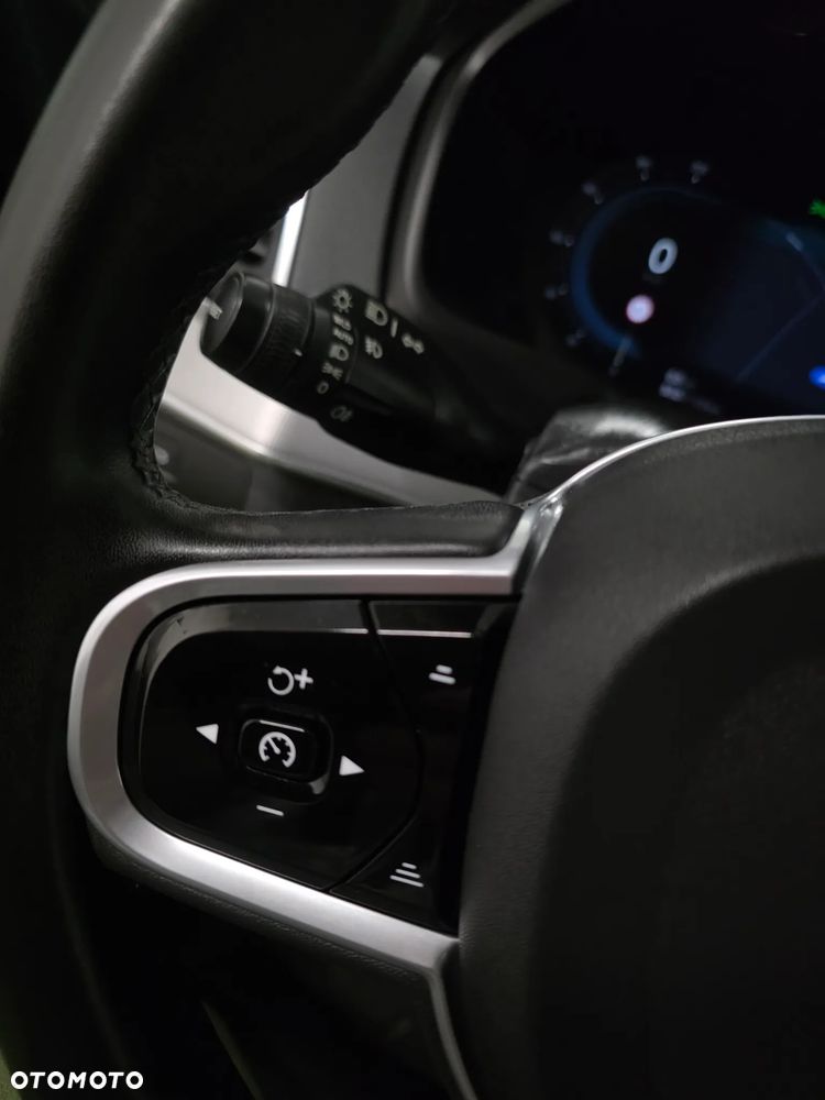 Volvo XC 90 B5 D AWD Geartronic RDesign - 21