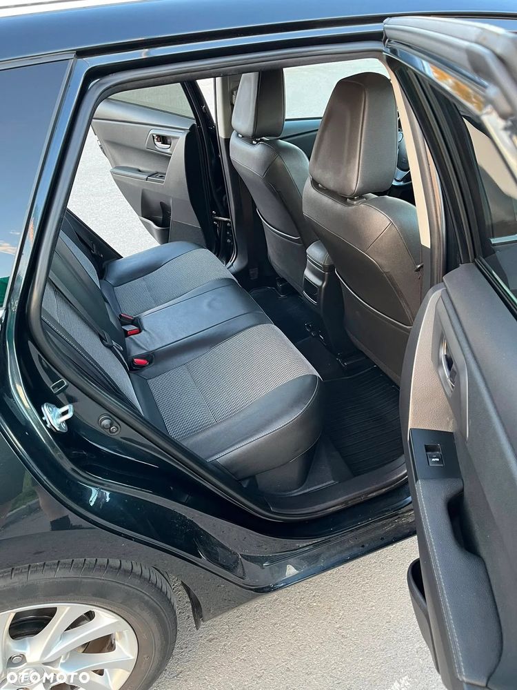 Toyota Auris Hybrid 135 Selection - 15