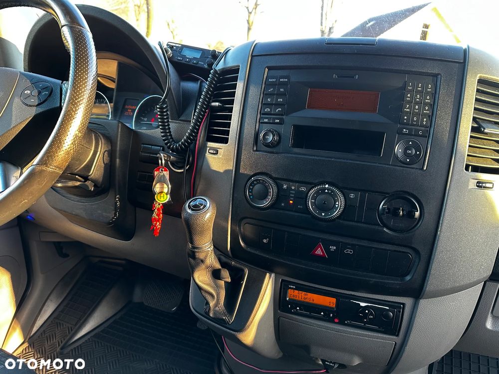 Mercedes-Benz SPRINTER - 21
