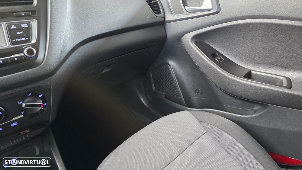 Hyundai i20 1.2 Comfort - 24