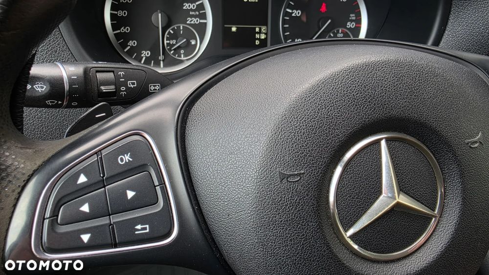 Mercedes-Benz VITO - 26
