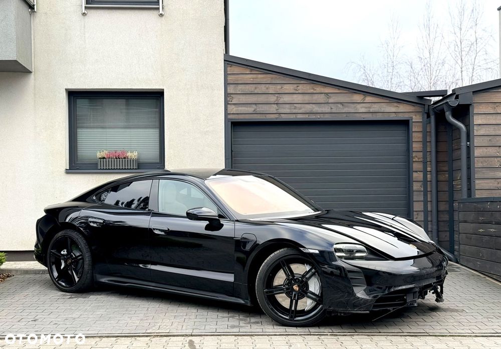 Porsche Taycan - 2