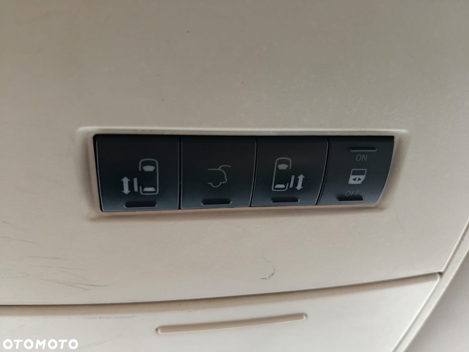 Chrysler Grand Voyager 2.8 CRD Automatik Limited - 11