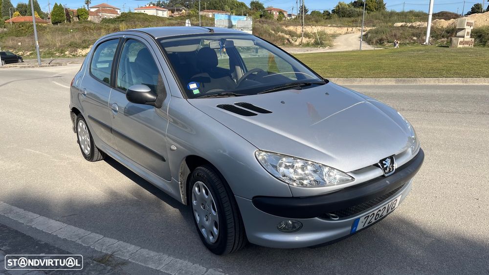 Peugeot 206 1.1 Color Line - 2