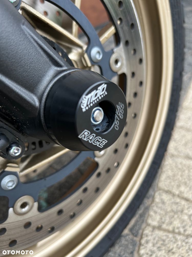 Yamaha XSR - 24