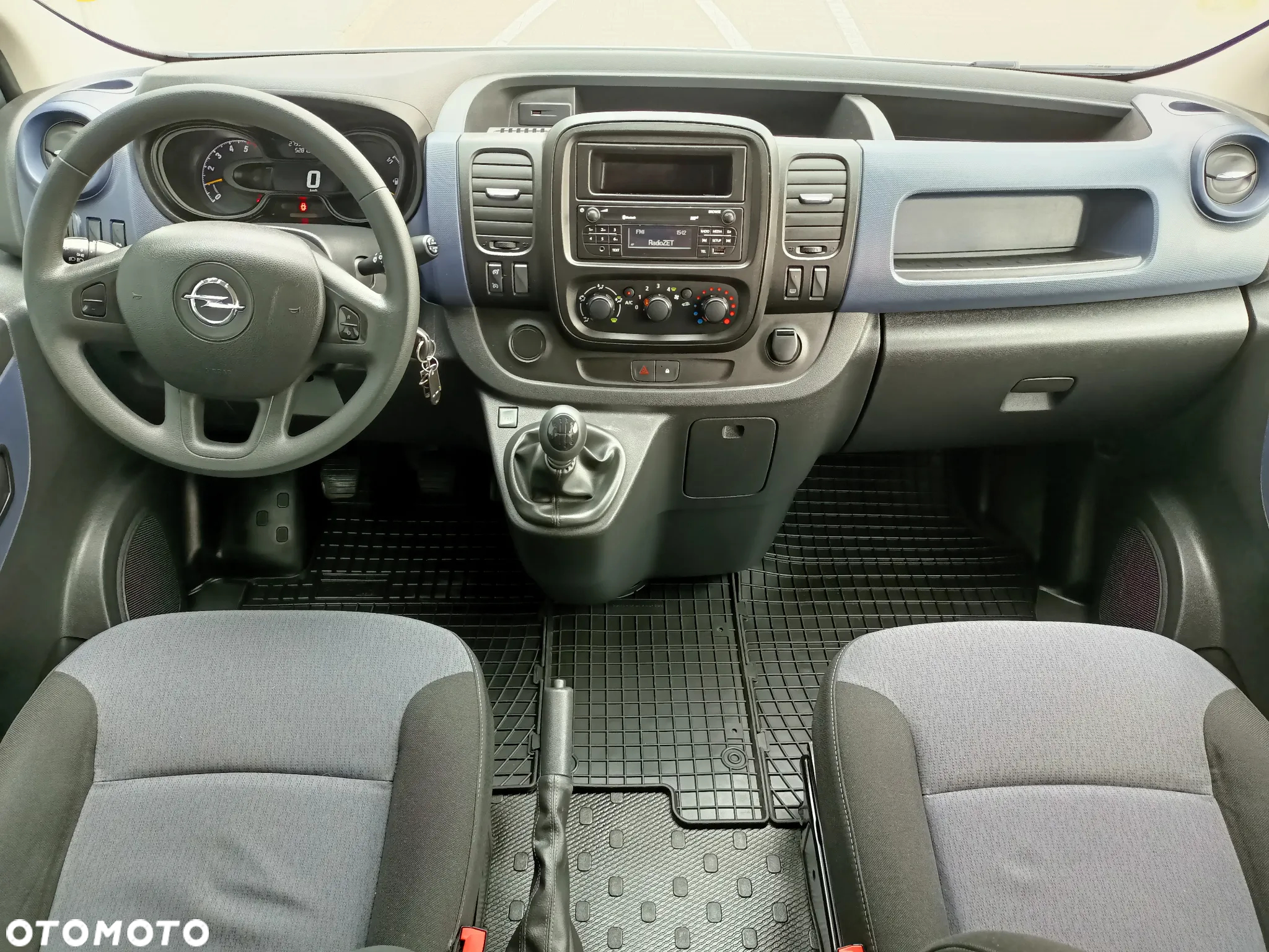 Opel VIVARO 5-cio OSOBOWY LONG - 34