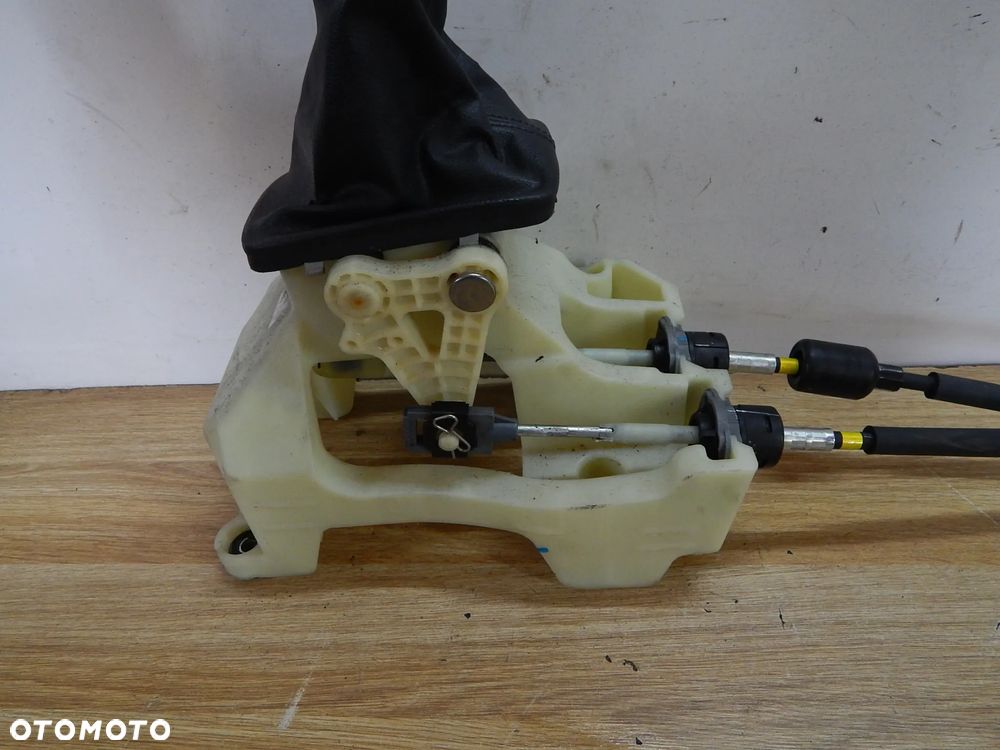 Lewarek wybierak gałka zmiany biegów 1.7 crdi Kia Carens IV 13-19 kompletny  Łuków części - 3