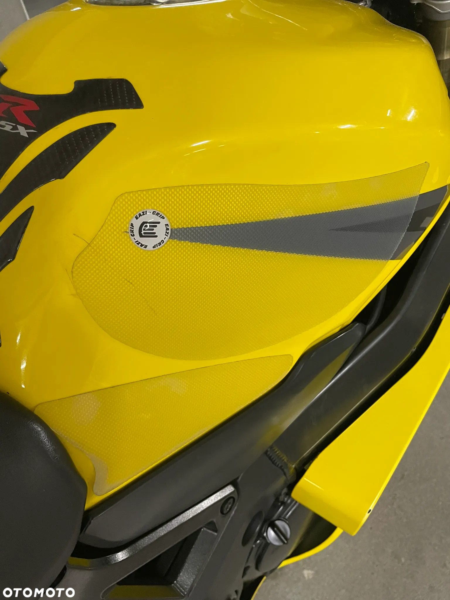 Suzuki GSX-R - 12