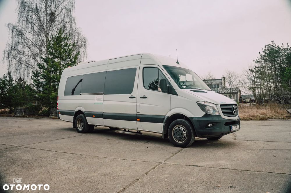 Mercedes-Benz 519 - 5