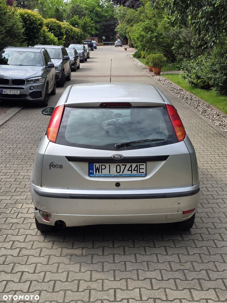 Ford Focus 1.6 Comfort - 12