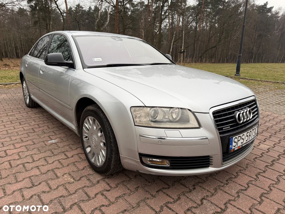 Audi A8 - 1