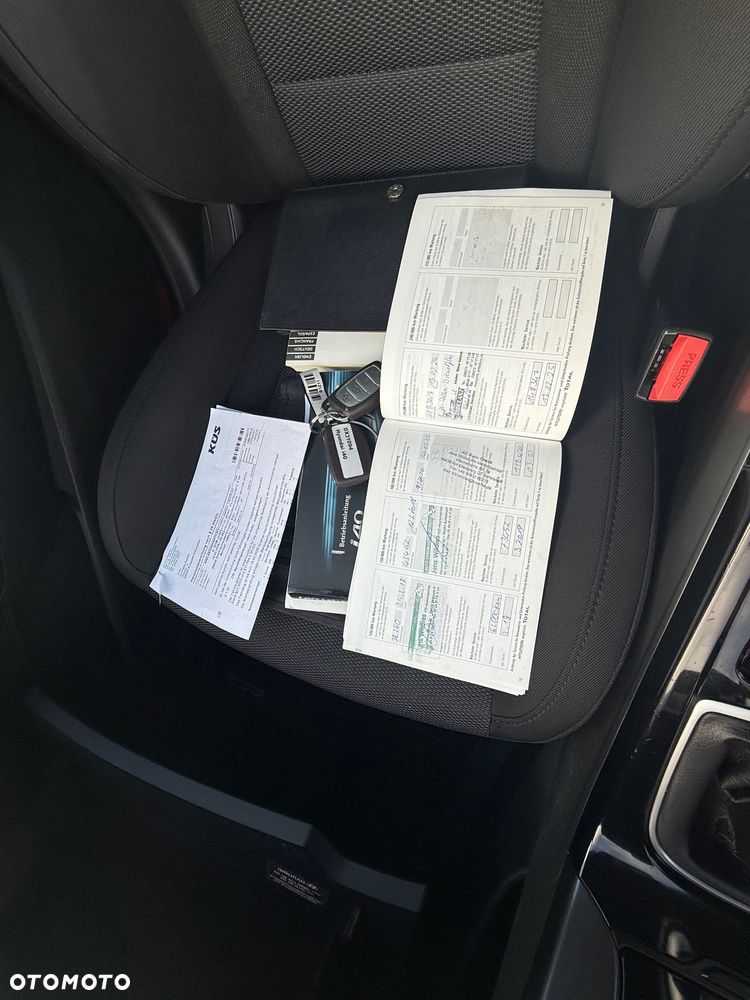 Hyundai i40 1.7 CRDi Comfort + - 30