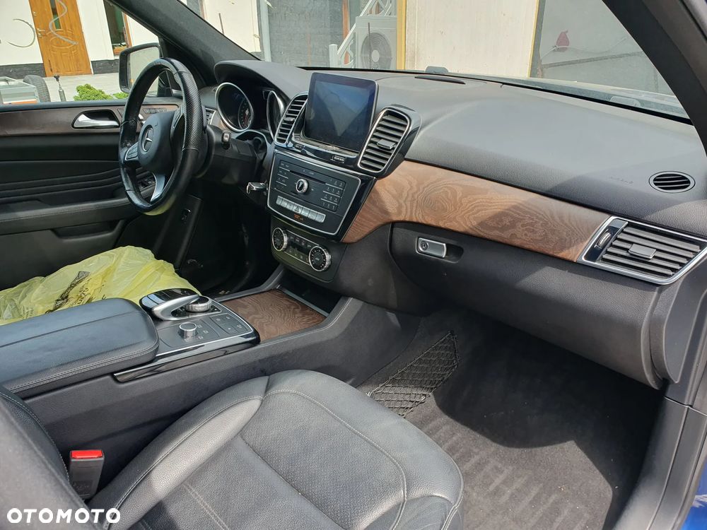 Mercedes-Benz GLE AMG 43 4Matic 9G-TRONIC AMG Line - 14