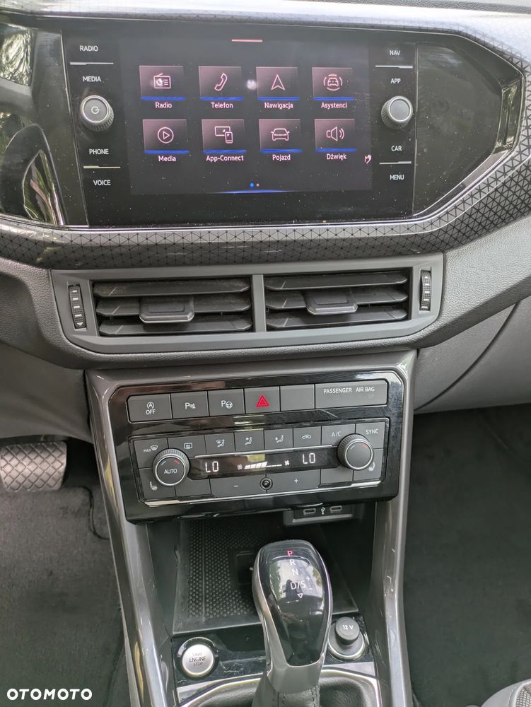 Volkswagen T-Cross - 19