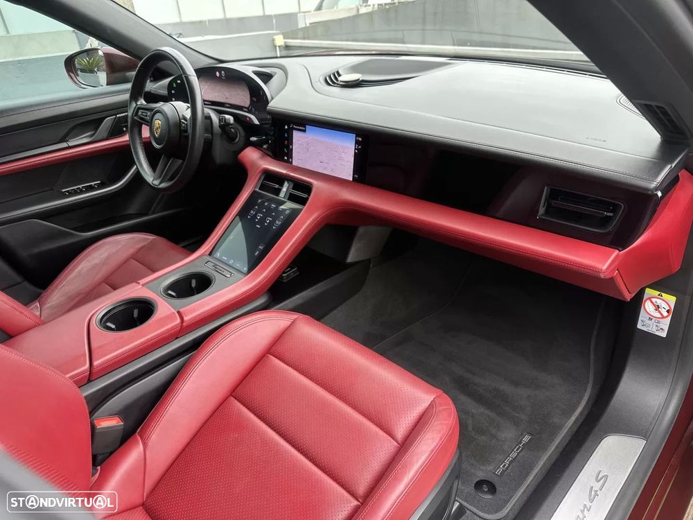 Porsche Taycan 4S - 57