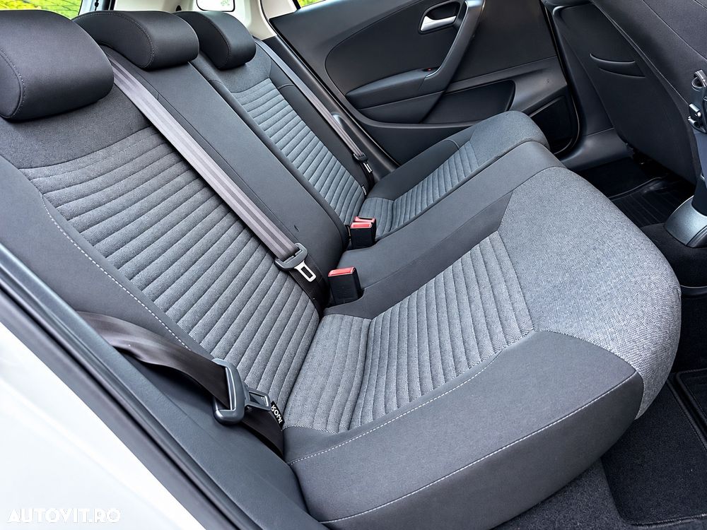 Volkswagen Polo - 7