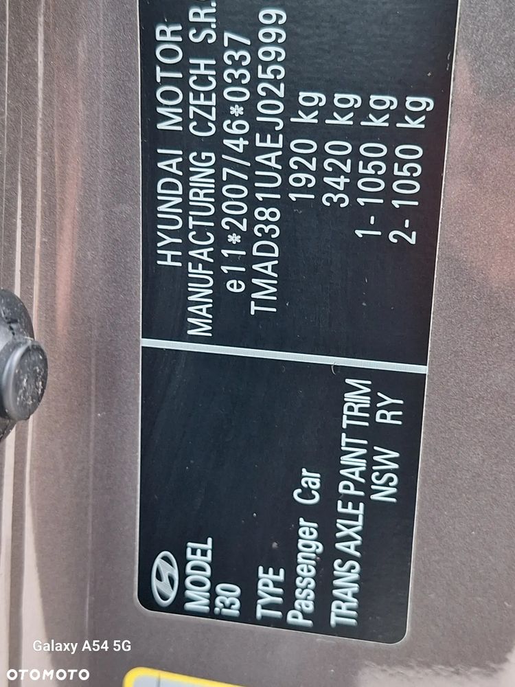 Hyundai i30 1.6 CRDi Trend - 12