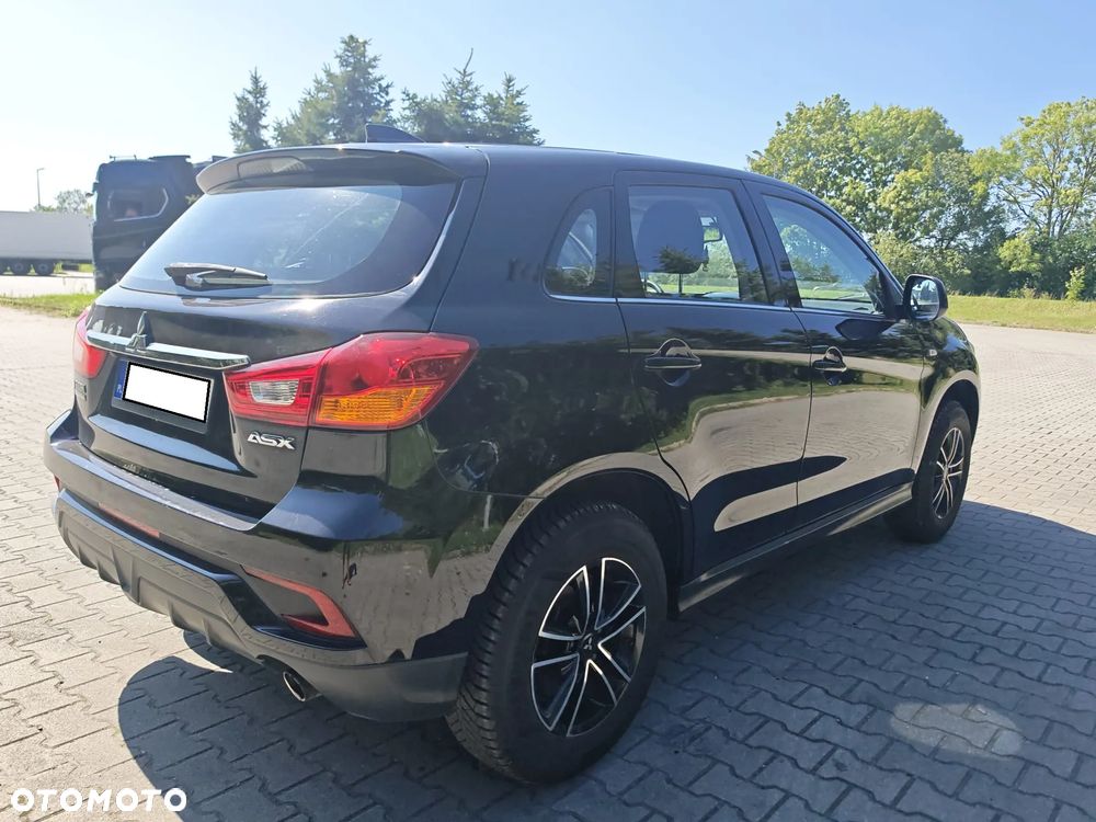 Mitsubishi ASX - 5