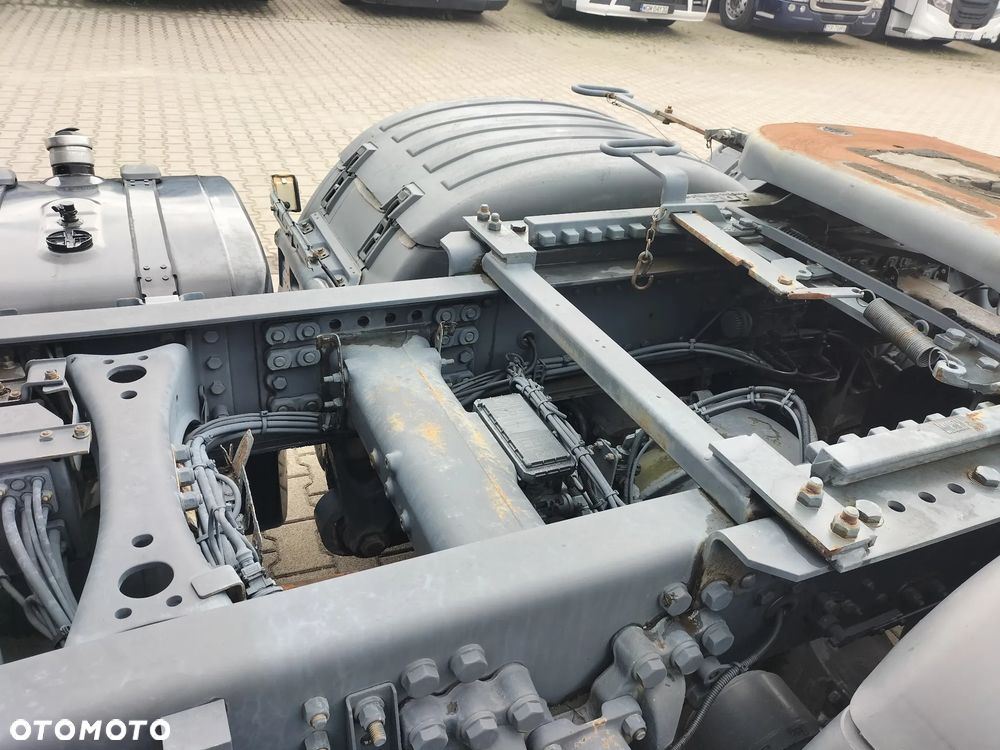 Scania R560 STANDARD BOOGIE 6x2 - 27