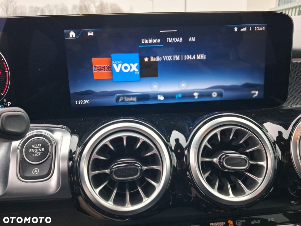 Mercedes-Benz GLB 200 d 4-Matic AMG Line 8G-DCT - 13