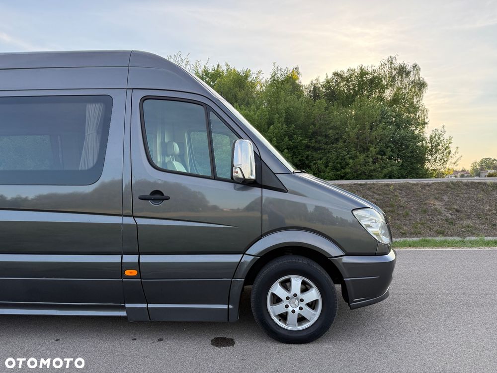 Mercedes-Benz Sprinter - 15