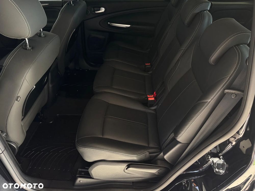 Ford Galaxy 2.0 TDCi Platinium X (Titanium) - 34