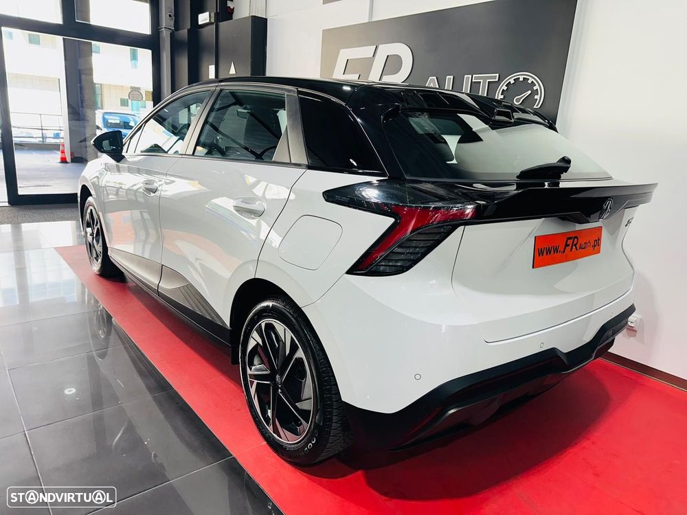 MG MG4 51 kWh Standard - 14