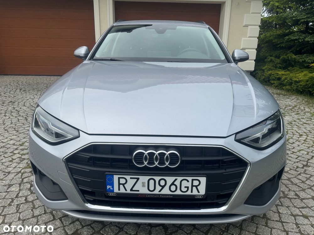 Audi A4 - 4