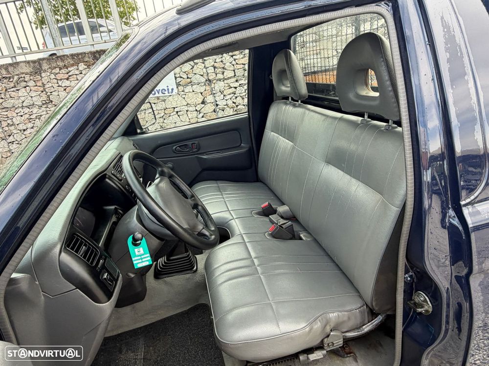 Mitsubishi L200 2.5TD Cab. Simples 3LUG Nacional - 8
