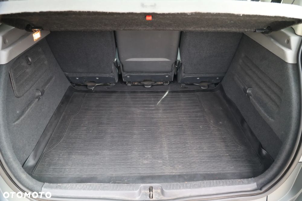 Renault Scenic 1.6 16V Confort Expression - 9